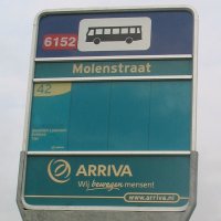 Een groene bushalte